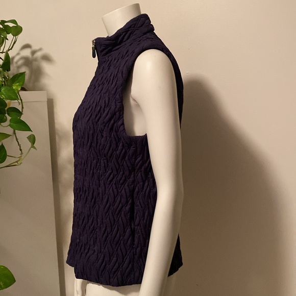 Taylor Brooke  Vest M. Zipper Ftont Exc Shape - Picture 5 of 10